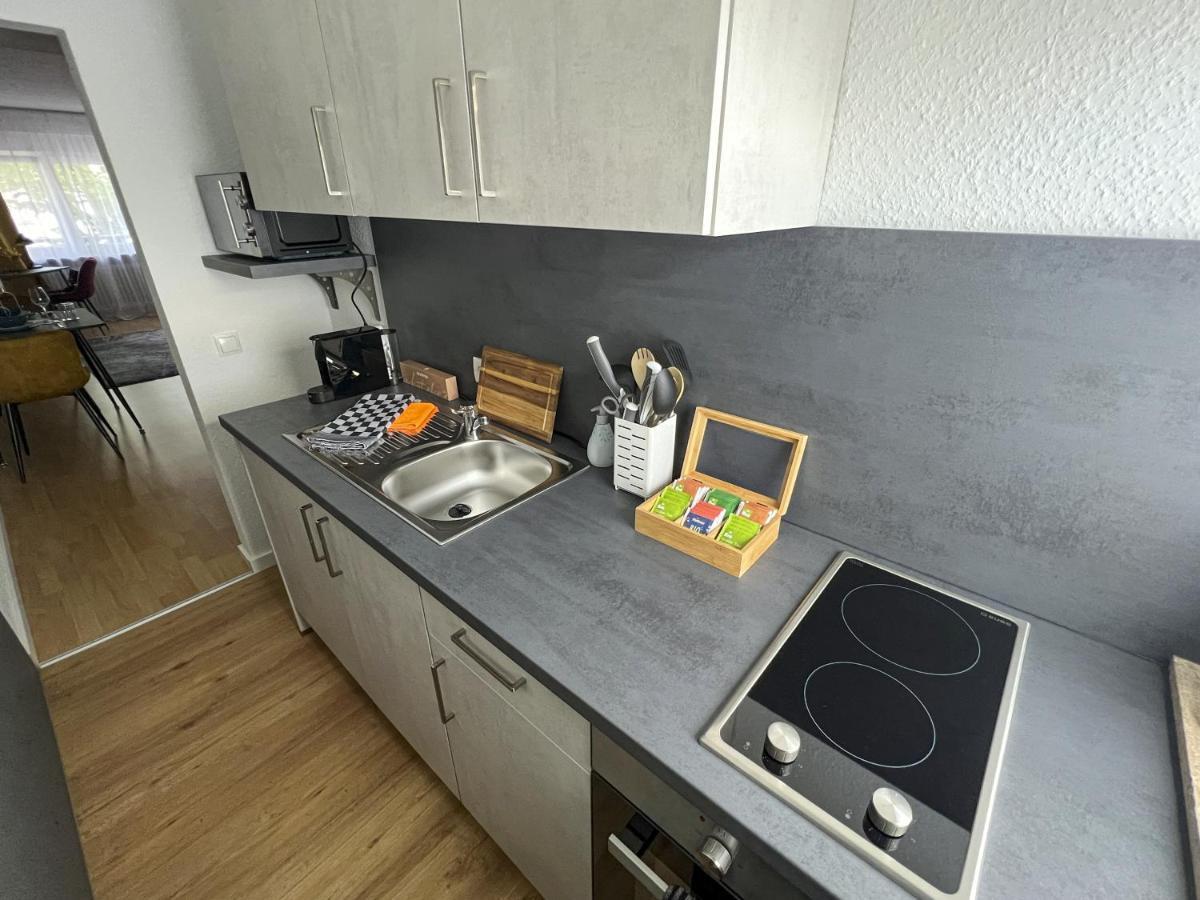 M&d Naehe Volkspark Mit Balkon - Netflix - Kueche