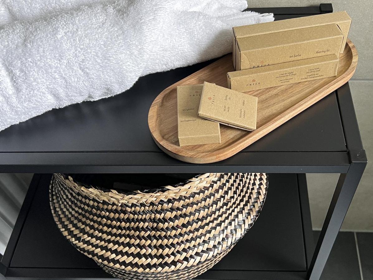 Apartment M&d Naehe Volkspark Mit Balkon - Netflix - Kueche *